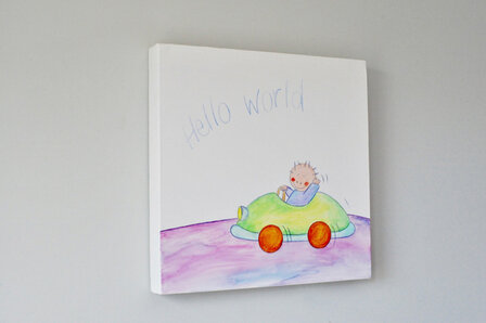 Kinderkamer auto thema, een schilderijtje van Rube & Rutje. De toffe jongen Rube in zijn knappe auto. Hippe babykamer decor