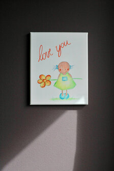 Rutje Love you babykamer. Muurdecoratie voor de meisjeskamer. babykamer. Rube &amp; Rutje canvas. Een vrolijk meisje in haar ni